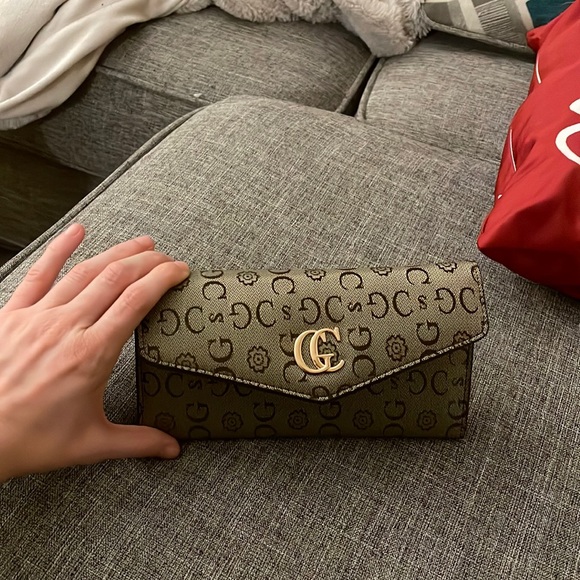 Gussaci Wallet - Picture 2 of 6